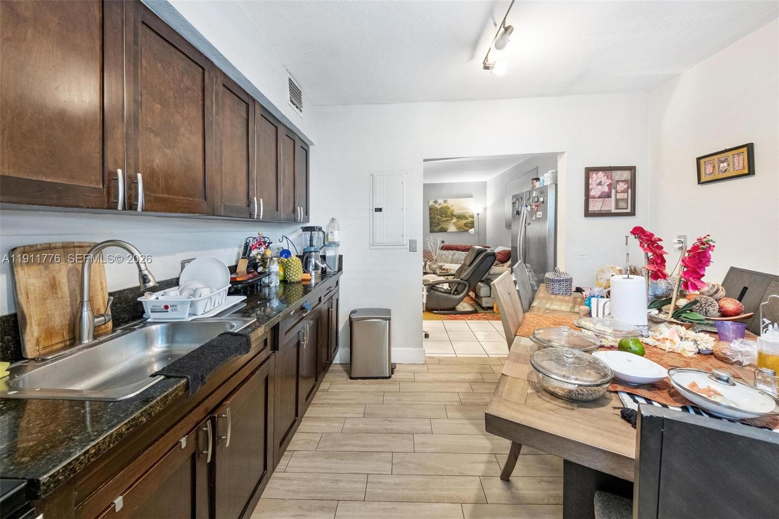 BISCAYNE VILLAGE HEIGHTS - Residential Income