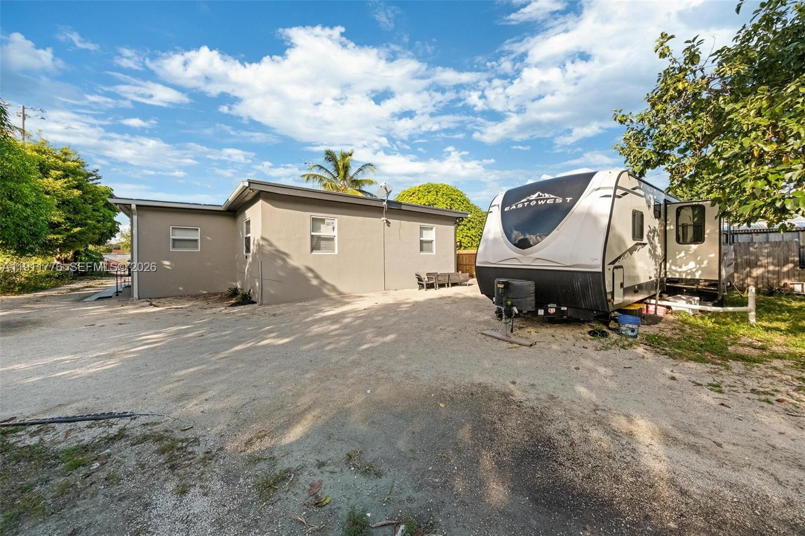 BISCAYNE VILLAGE HEIGHTS - Residential Income