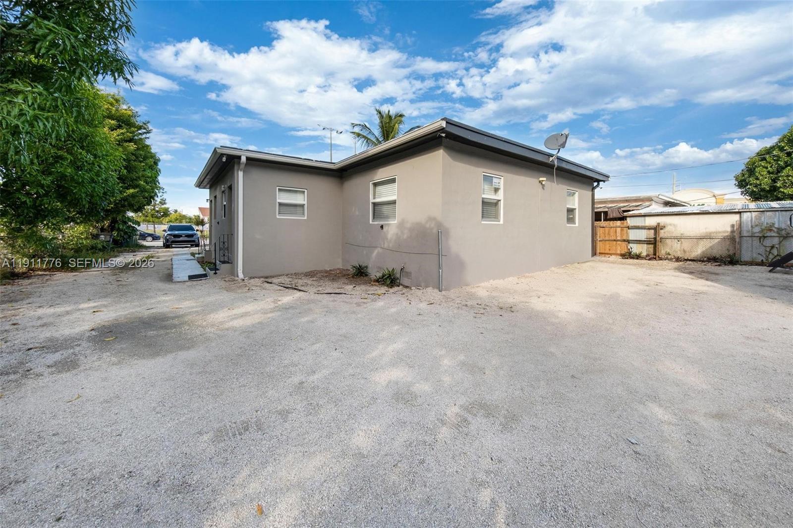 BISCAYNE VILLAGE HEIGHTS - Residential Income