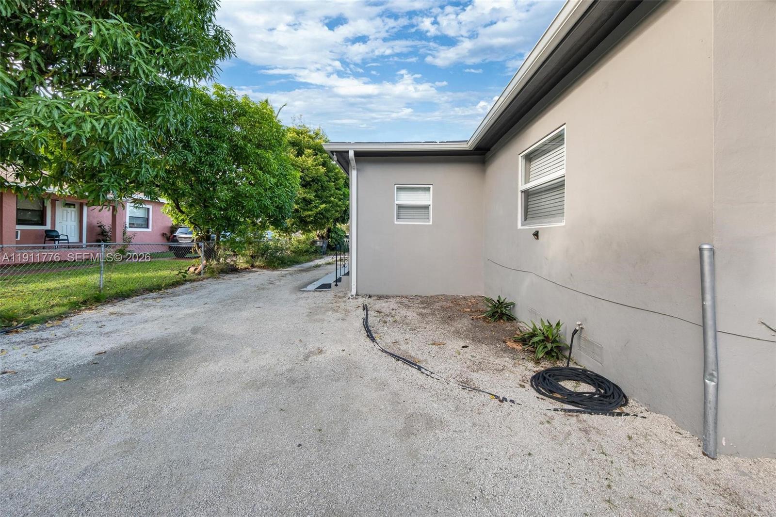 BISCAYNE VILLAGE HEIGHTS - Residential Income