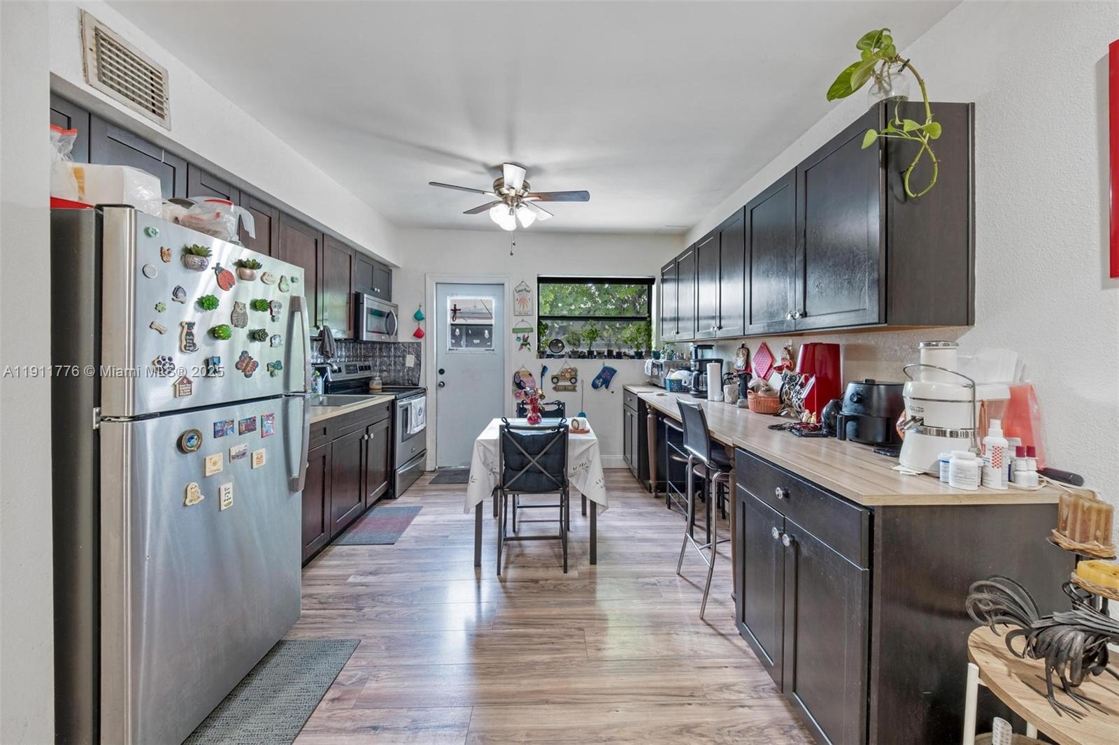 BISCAYNE VILLAGE HEIGHTS - Residential Income