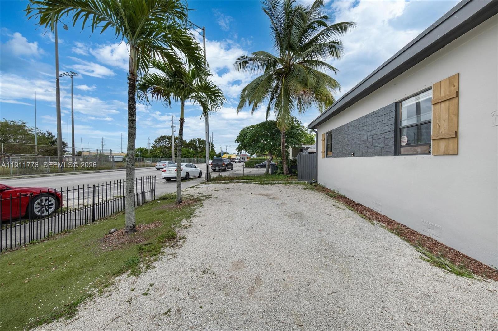 BISCAYNE VILLAGE HEIGHTS - Residential Income