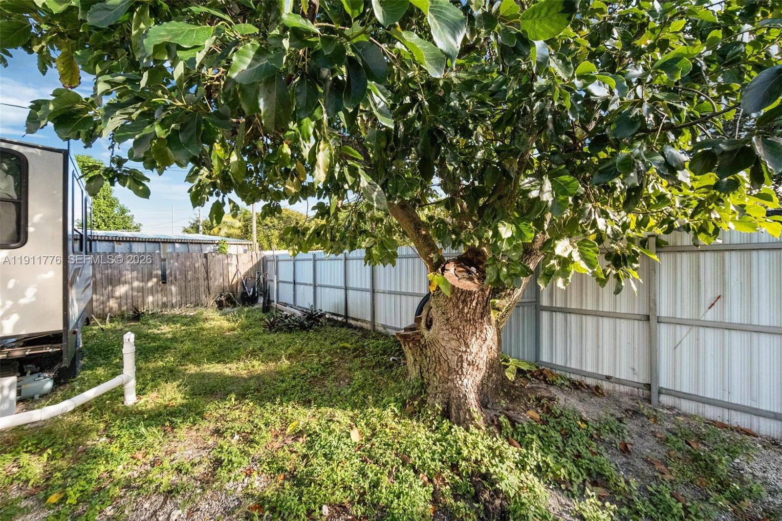 BISCAYNE VILLAGE HEIGHTS - Residential Income