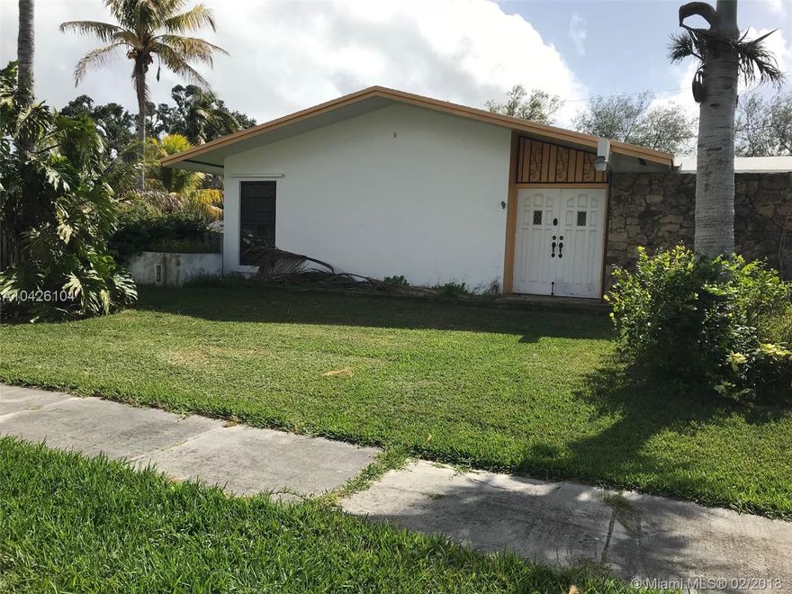 TOP VALUE!!  This Cutler Bay single family home is waiting for you to give it your own finishing touches!  It sits on a cul-de-sac and features 4 bedrooms and 2 baths in a split floorplan with plenty of light.  Enter through the main double-doors and through an atrium, into a comfortable living-dining area. Separate kitchen and family room include a large eat-in breakfast area.  Separate laundry room with service access on the side of the house.  Covered porch to park 2 cars and plenty of space through large doors into backyard, where you can also fit a boat.  Large backyard to build a pool and have an awesome outdoor area.  Don't let this great opportunity at this amazing price pass you by, this is a regular sale!