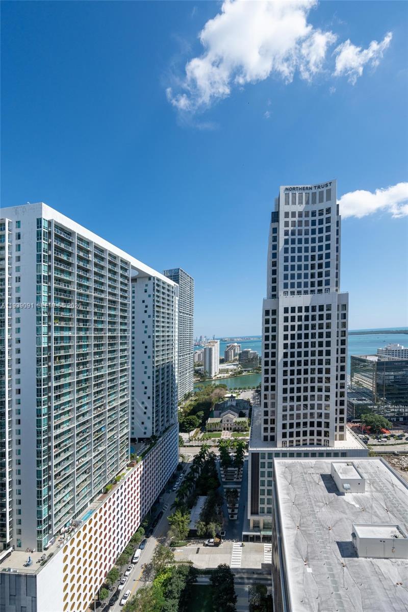 REACH AT BRICKELL CITY - Residential
