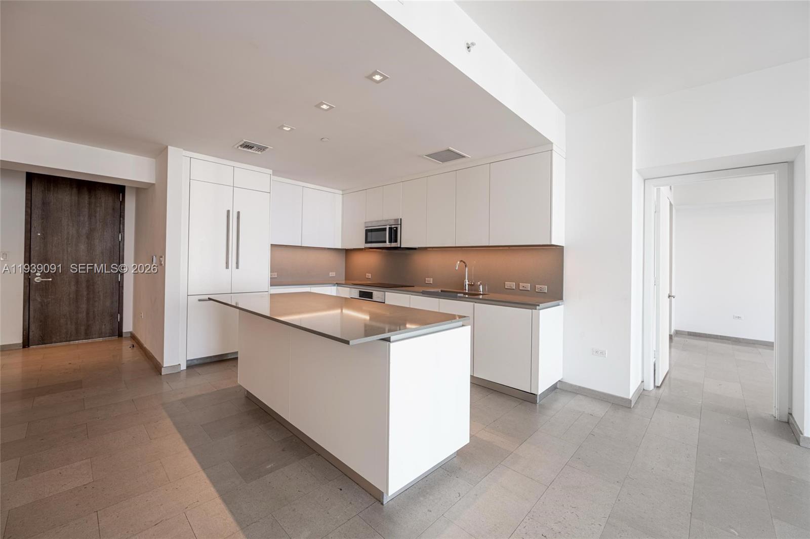 REACH AT BRICKELL CITY - Residential