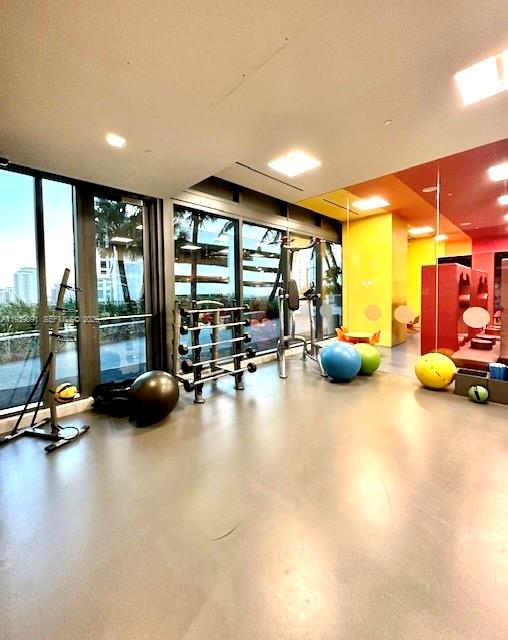 REACH AT BRICKELL CITY - Residential