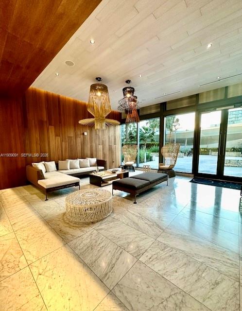 REACH AT BRICKELL CITY - Residential