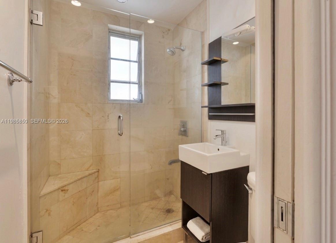 760 CONDO - Residential