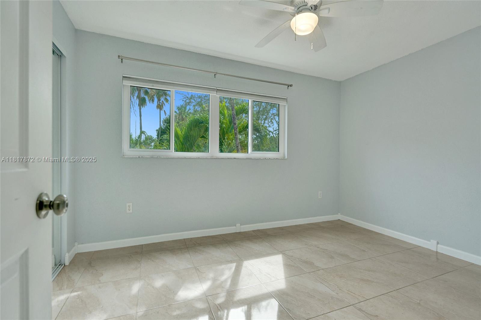 PEMBROKE LAKES SECTION SE - Residential