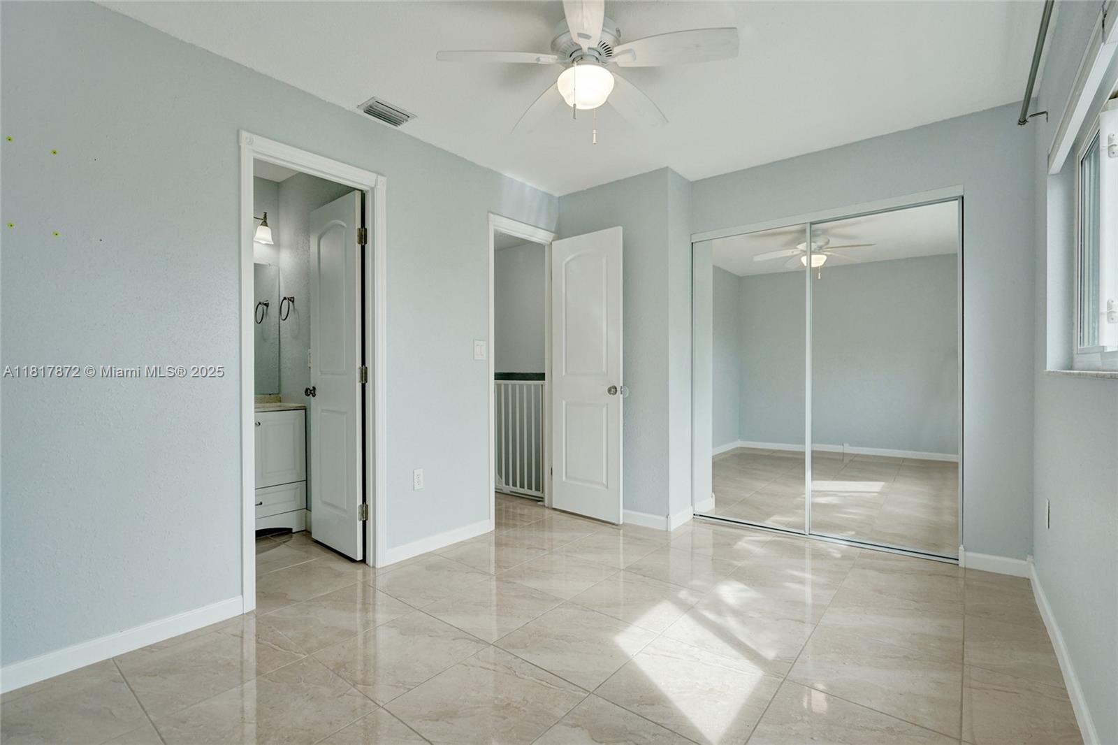 PEMBROKE LAKES SECTION SE - Residential