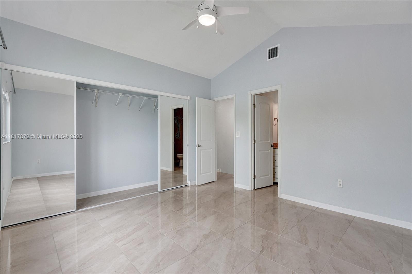 PEMBROKE LAKES SECTION SE - Residential