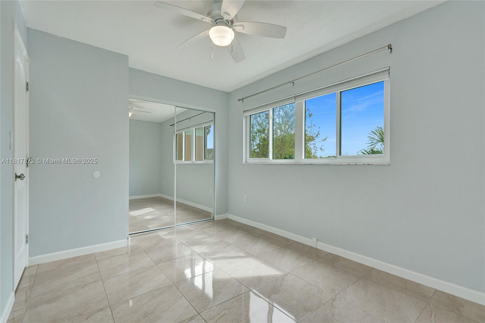 PEMBROKE LAKES SECTION SE - Residential