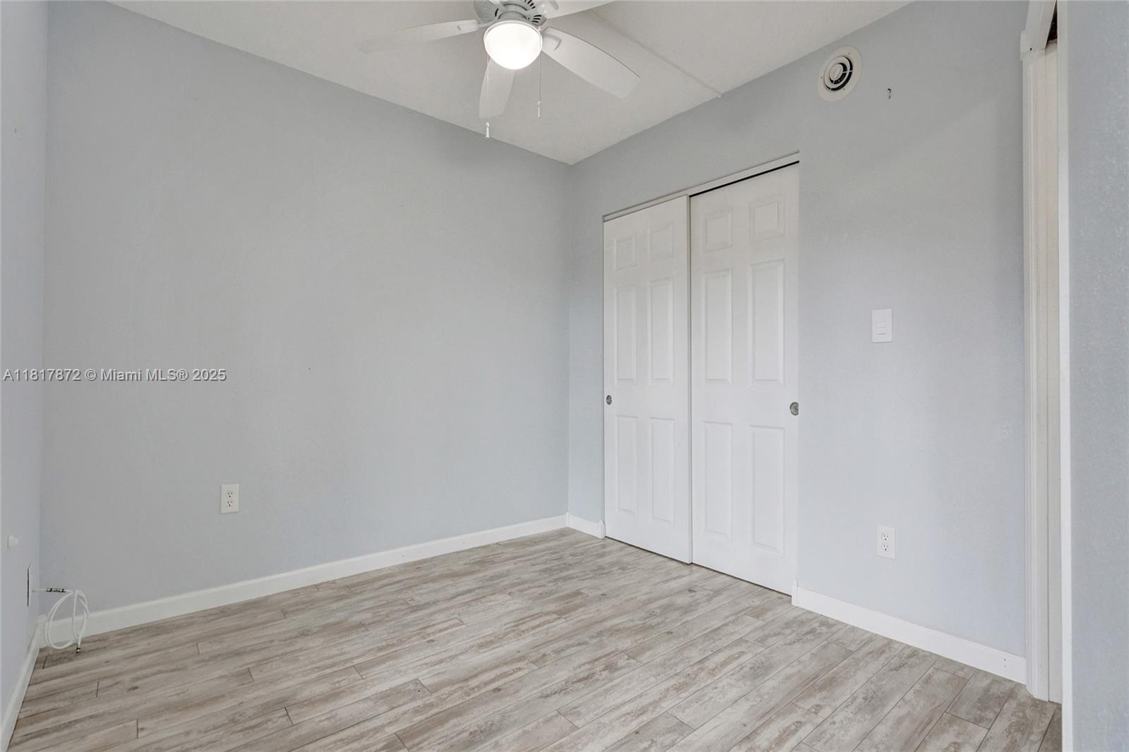 PEMBROKE LAKES SECTION SE - Residential