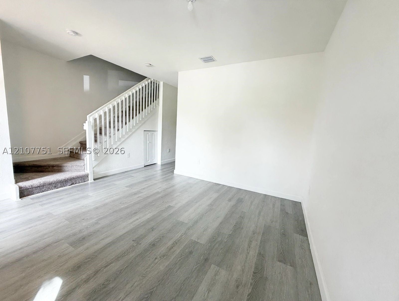 713 NE 208th Ter