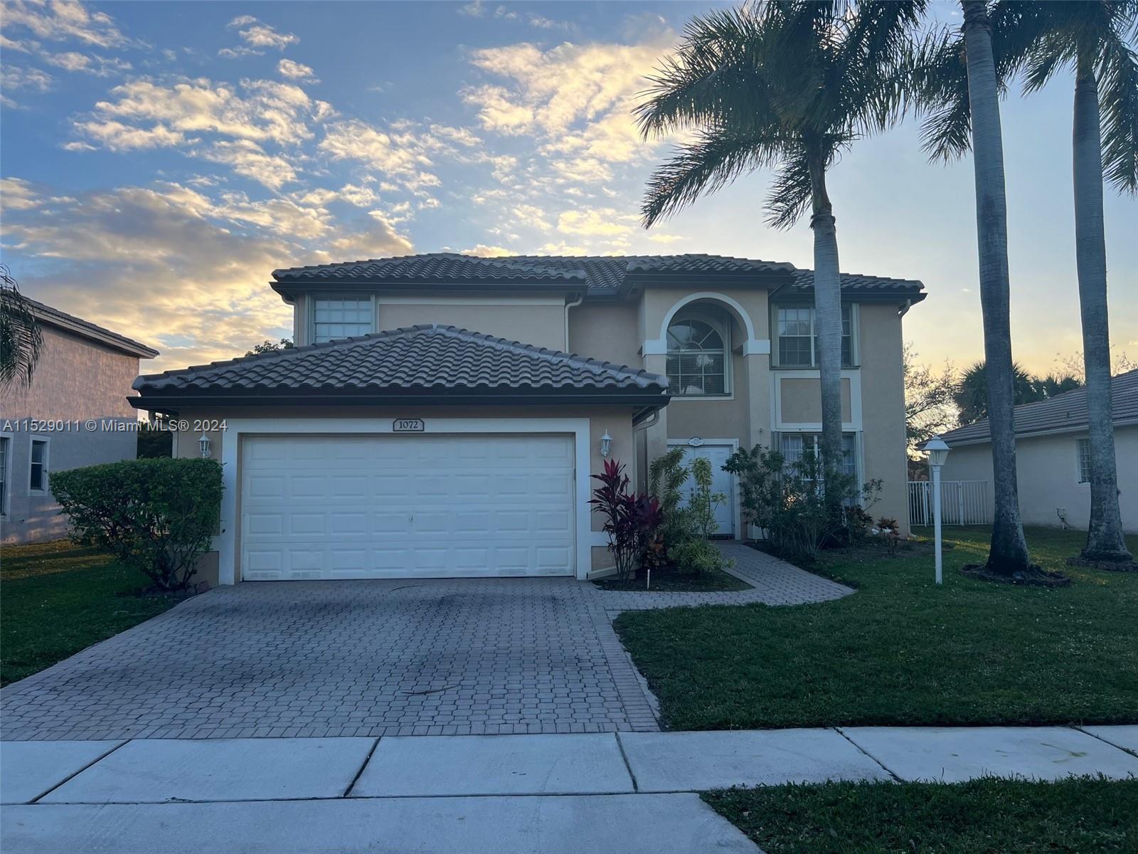 Rental Property at 1072 Nw 139th Ter 1072, Pembroke Pines, Miami-Dade County, Florida - Bedrooms: 5 
Bathrooms: 3  - $4,950 MO.