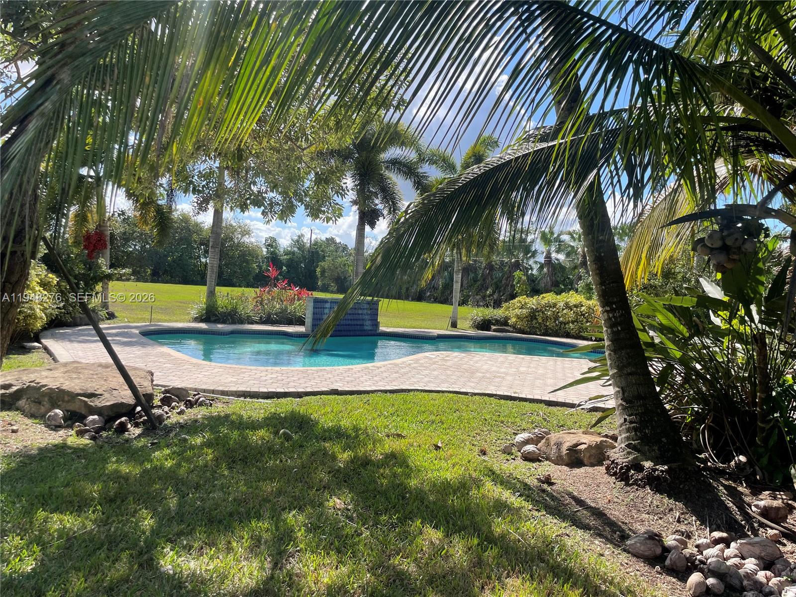 Prestigious Redlands - Residential