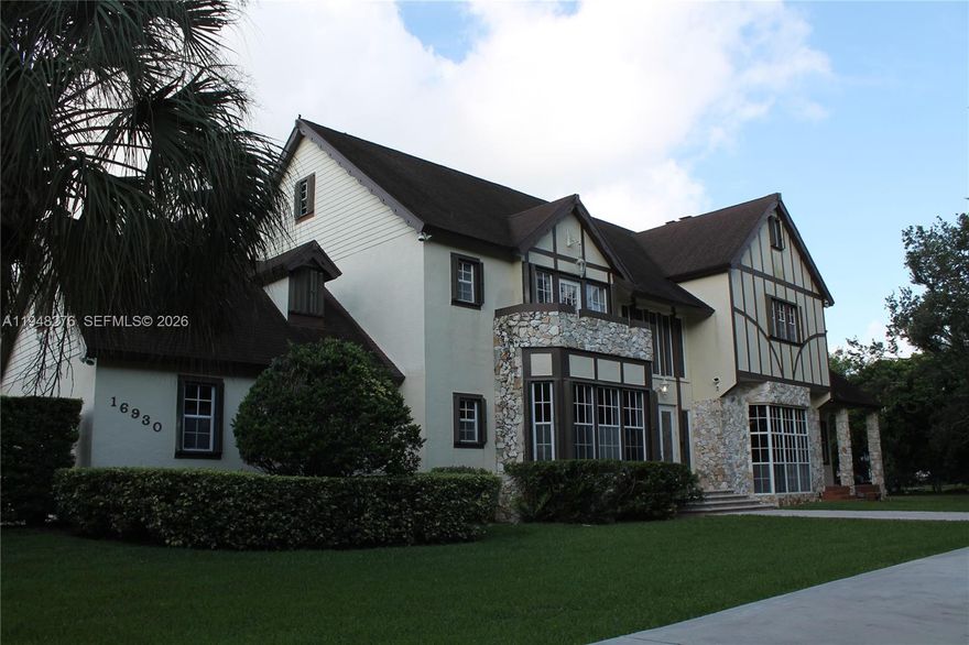 REDLAND GEM IN BREATHTAKING,SECLUDED DEVELOPMENT OF 10 CUSTOM BUILT HOMES.SPECTACULAR TUDOR STYLE SITTING ON 2.62 ACRES WITH SPRAWLING MAJESTIC OAK TREES. BEAUTIFUL FOYER HAS A WINDING STAIRCASE OVERLOOKING GORGEOUS LIVING AREAS.A GREAT FLOOR PLAN OFFERING SEAMLESS TRANSITION "FROM ROOM TO ROOM."  FLOOR TO CEILING STONE FIREPLACE,LARGE WINDOWS OVERLOOKING BREATHTAKING POOL AND REDLAND ACREAGE. SURROUND YOURSELF WITH FAMILY AND FRIENDS IN YOUR CHOICE OF TWO LIVING AREAS,FORMAL DINING ROOM,EAT IN KITCHEN, LOVELY COVERED PORCH AND POOL. 4 BEDROOMS (INCLUDING 2 MASTER BEDROOMS) ONE MAY CONVERT FORMAL DINING RM. TO 5TH BEDROOM, 4.5 BATH, 2 CAR GARAGE, DBLE SIDED FIREPLACE IN LIVING RM AND FIREPLACE IN MASTER BEDROOM. COZY UP TO THE KITCHEN COUNTER AND ENJOY A DRINK AS YOU LOOK OUT TO A FIELD OF GRASS AND PATHWAY LEADING TO YOUR OWN PRIVATE POOL & PATIO.THE BACKYARD IS CLEARED WITH PLENTY OF ROOM FOR HORSES. THANKS FOR SHOWING.