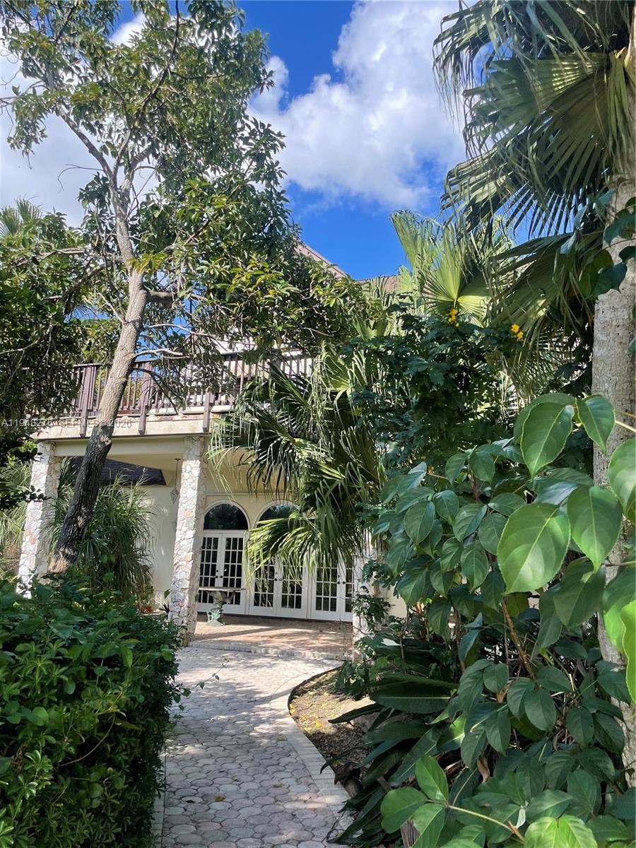 Prestigious Redlands - Residential