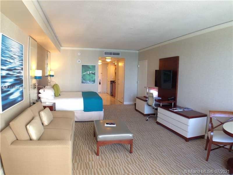 TRUMP INTERNATIONAL SONES - Residential