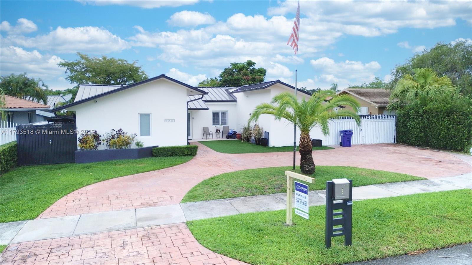 LOYOLA ESTATES - Residential