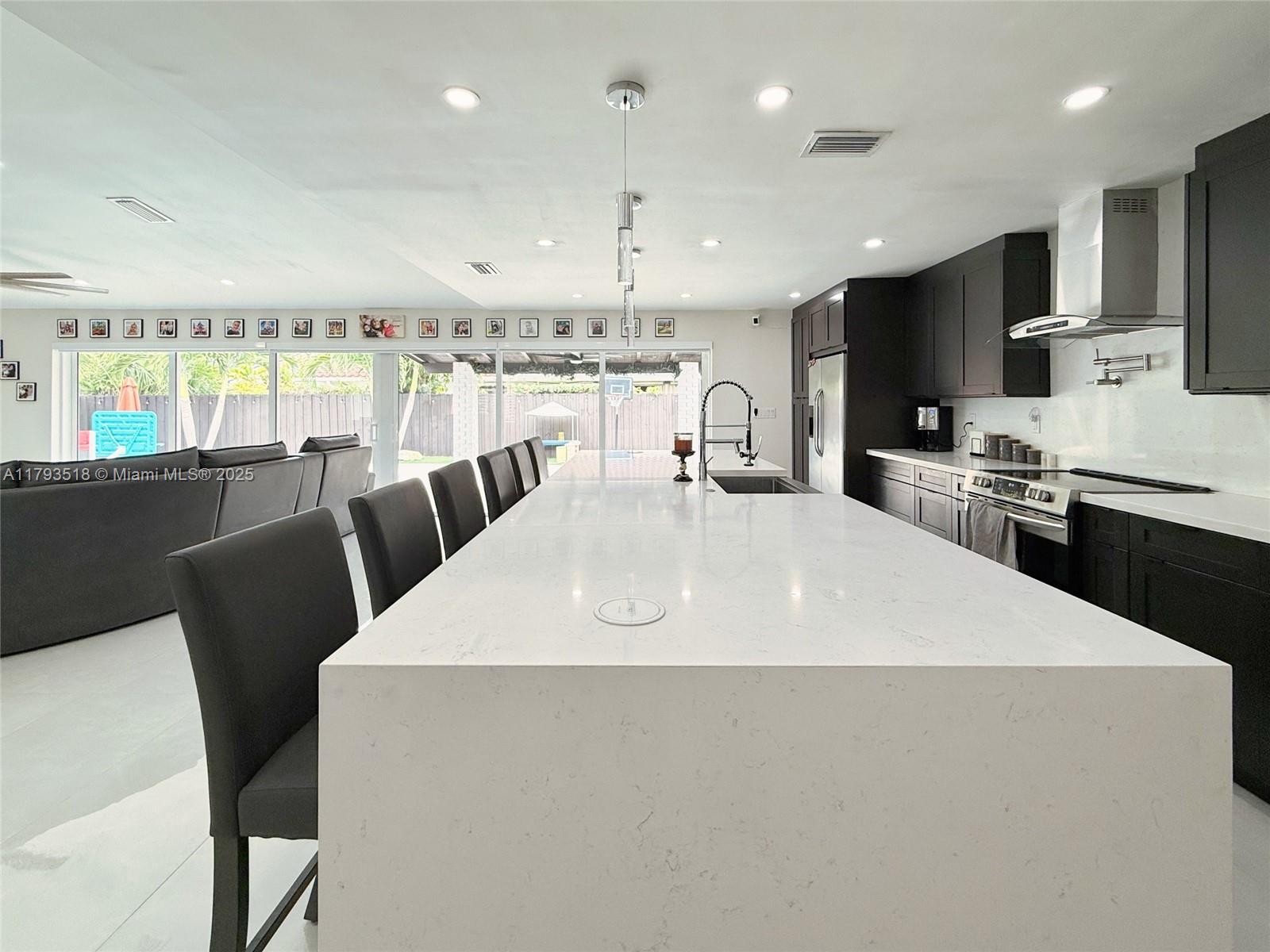 LOYOLA ESTATES - Residential