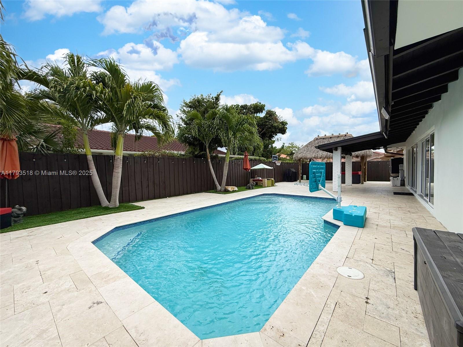 LOYOLA ESTATES - Residential