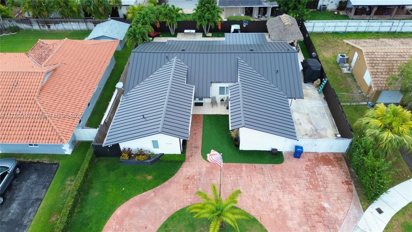 LOYOLA ESTATES - Residential