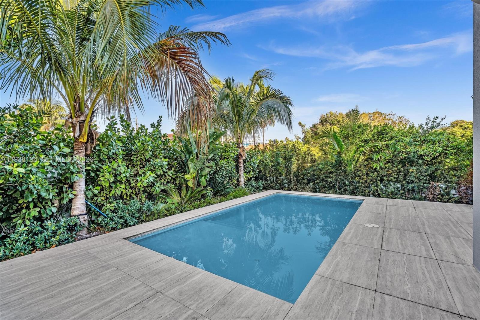 ALTOS DEL MAR NO 5 - Residential