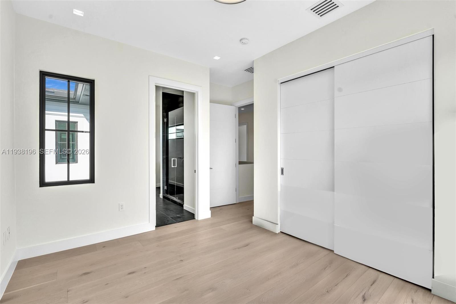 ALTOS DEL MAR NO 5 - Residential