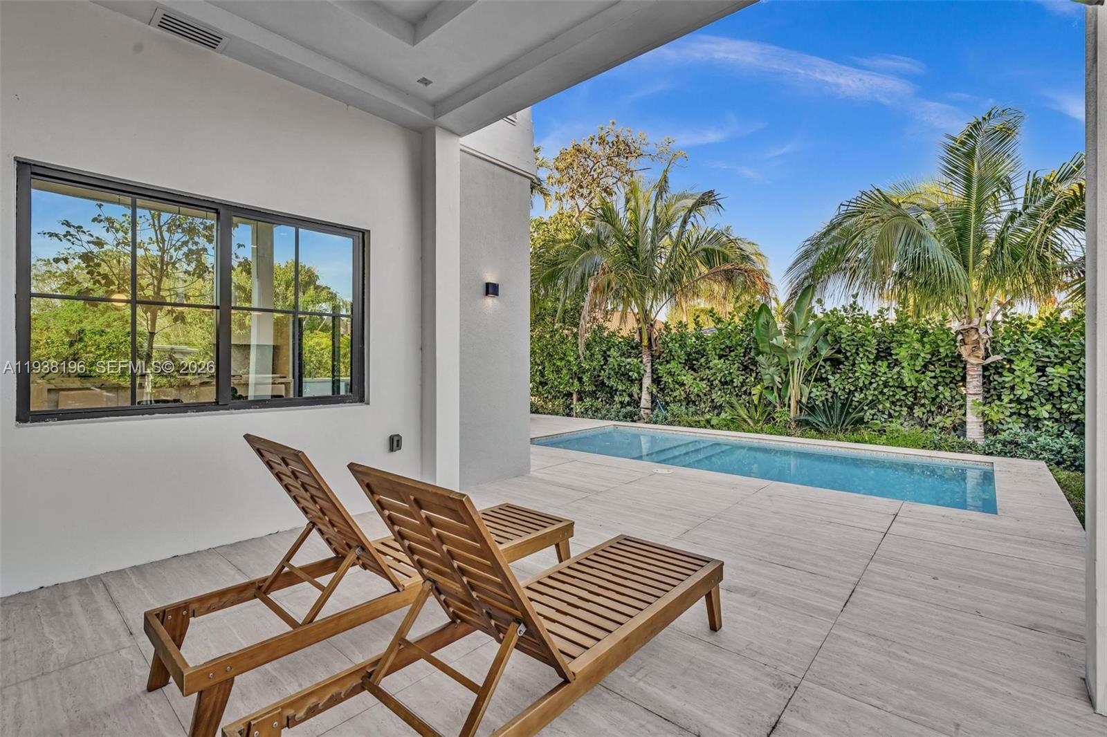 ALTOS DEL MAR NO 5 - Residential