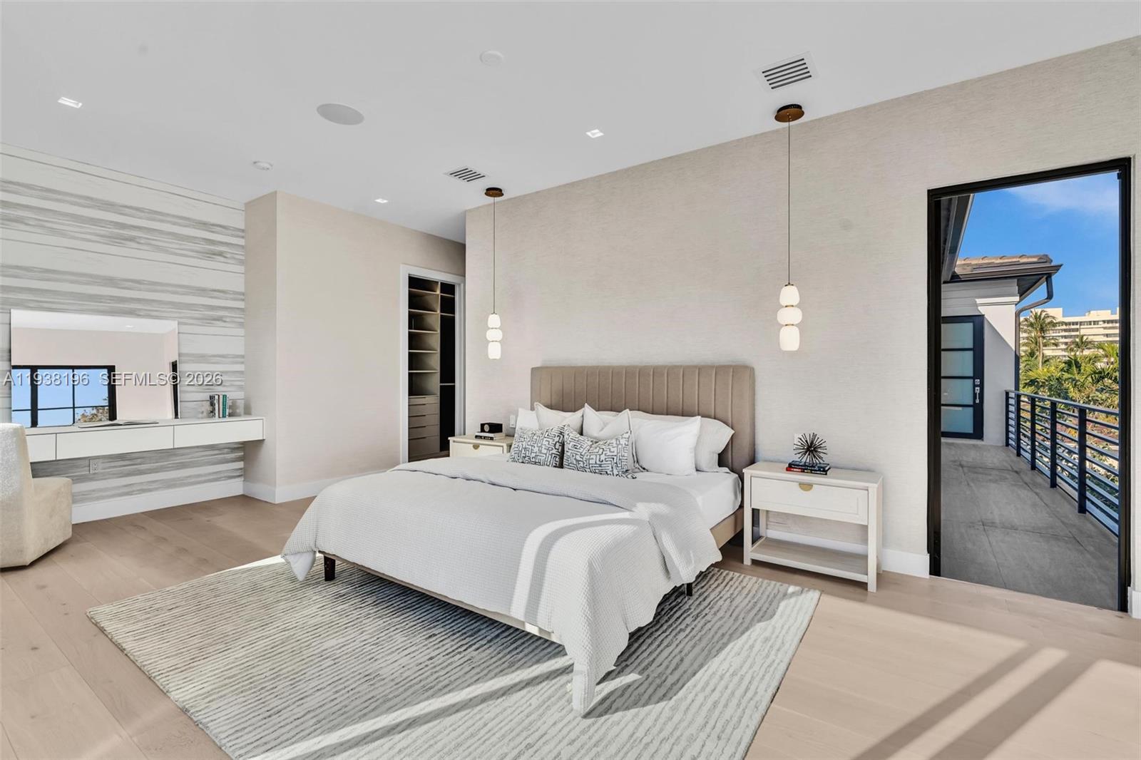 ALTOS DEL MAR NO 5 - Residential