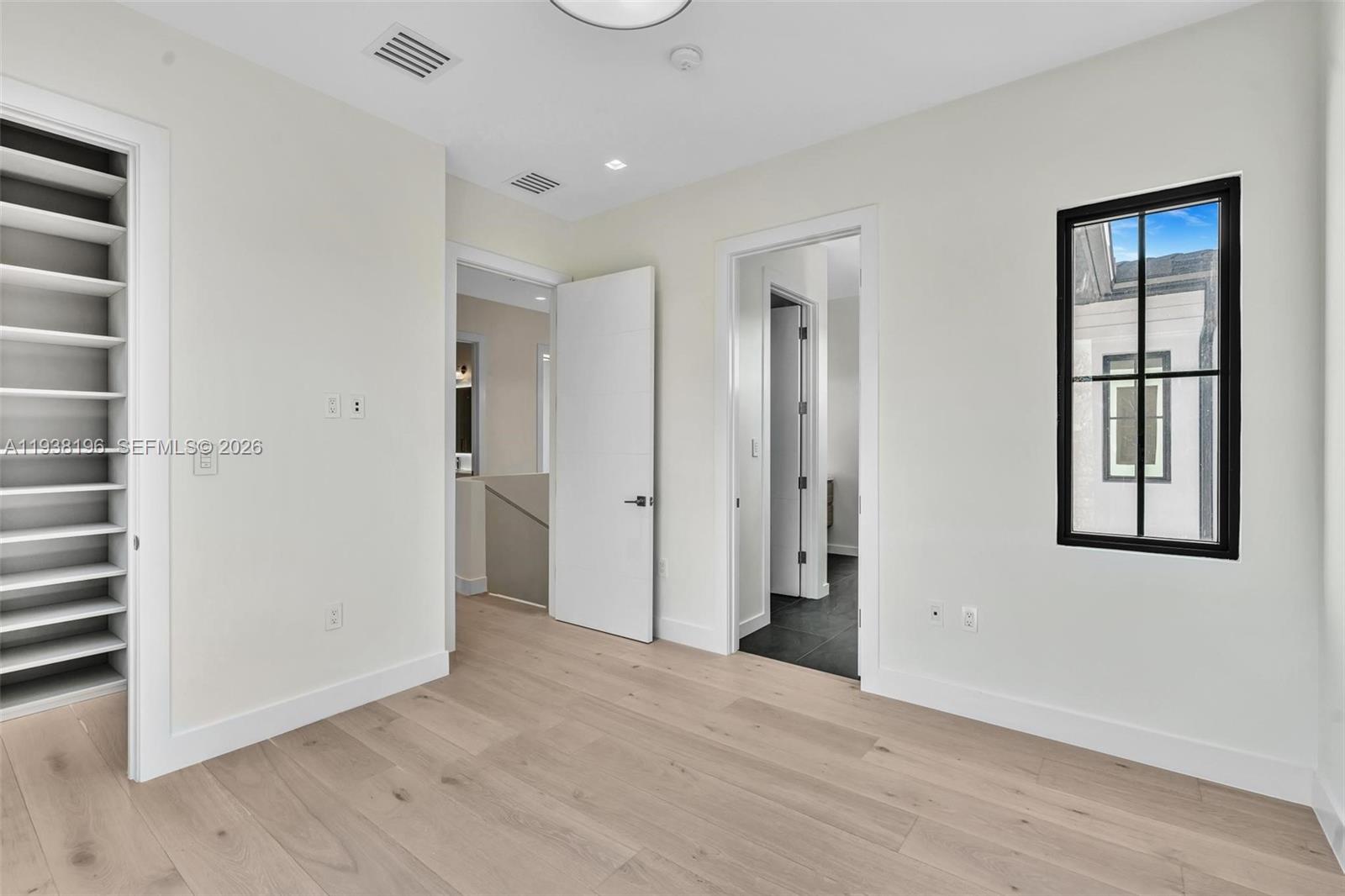 ALTOS DEL MAR NO 5 - Residential