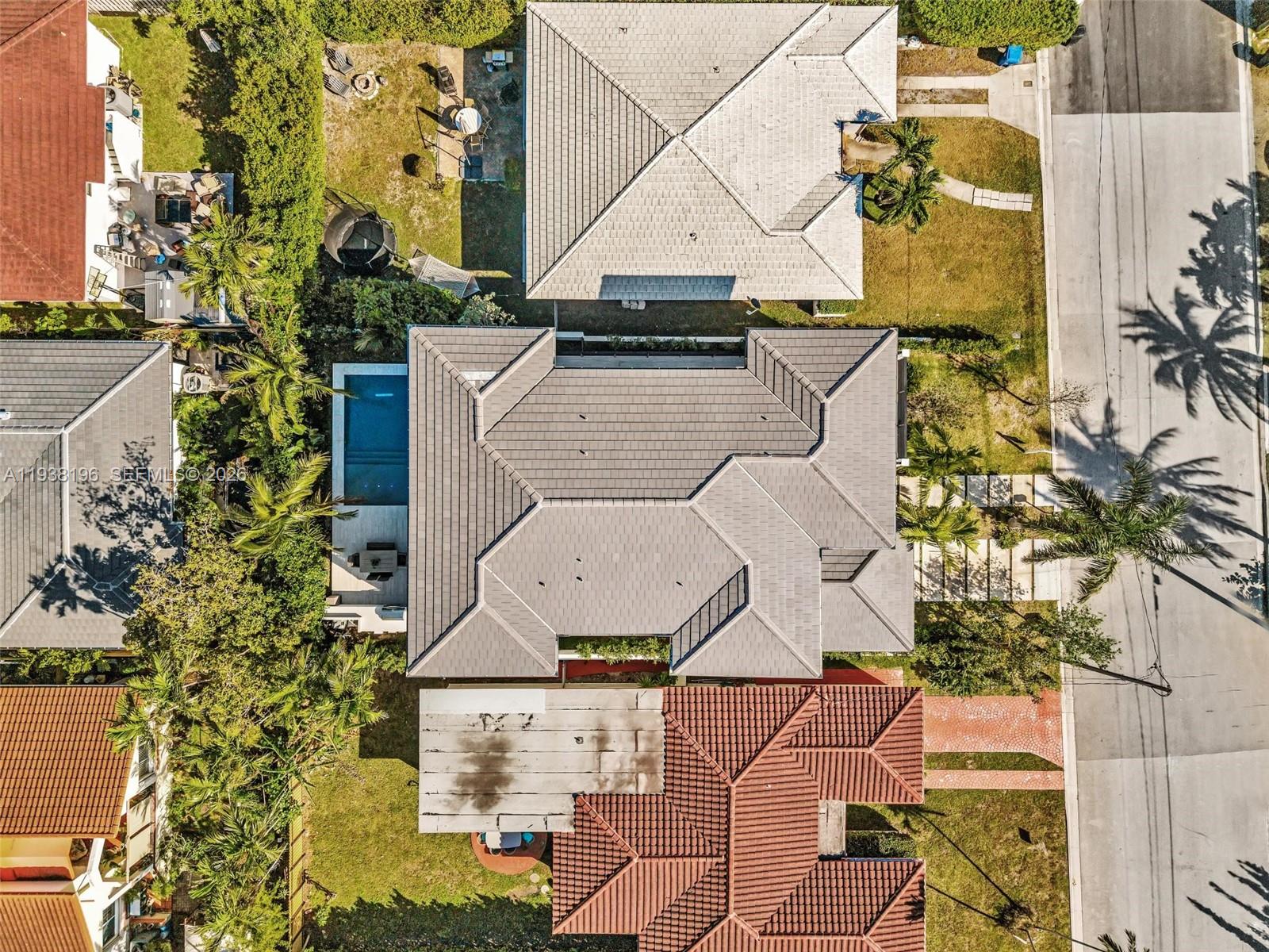 ALTOS DEL MAR NO 5 - Residential