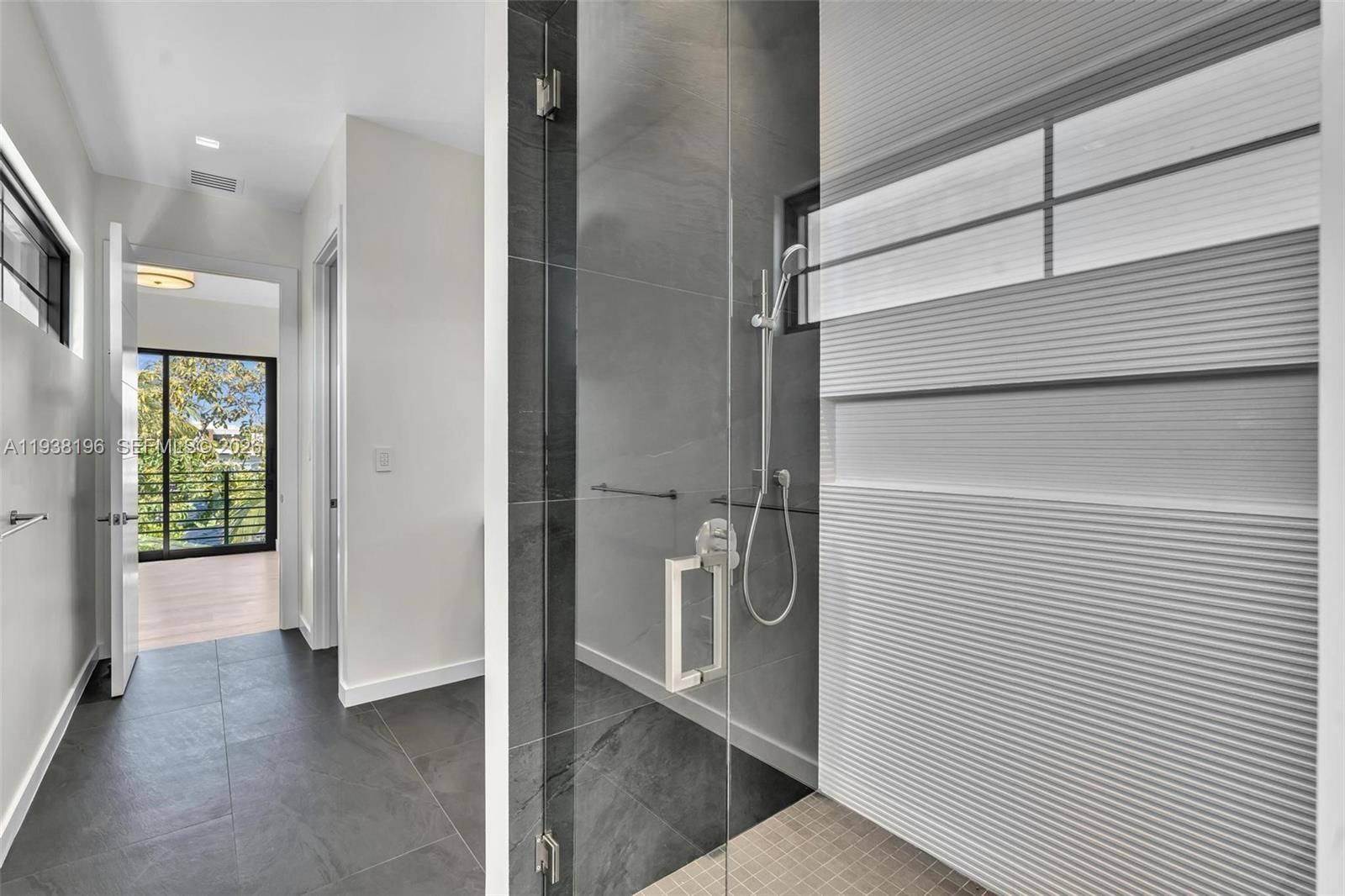 ALTOS DEL MAR NO 5 - Residential