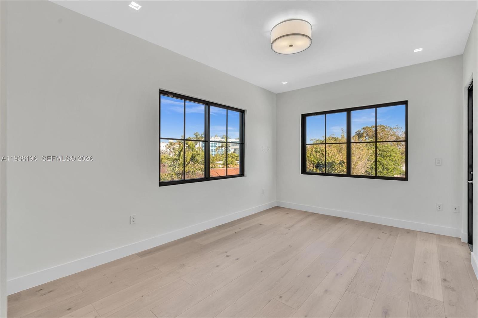 ALTOS DEL MAR NO 5 - Residential