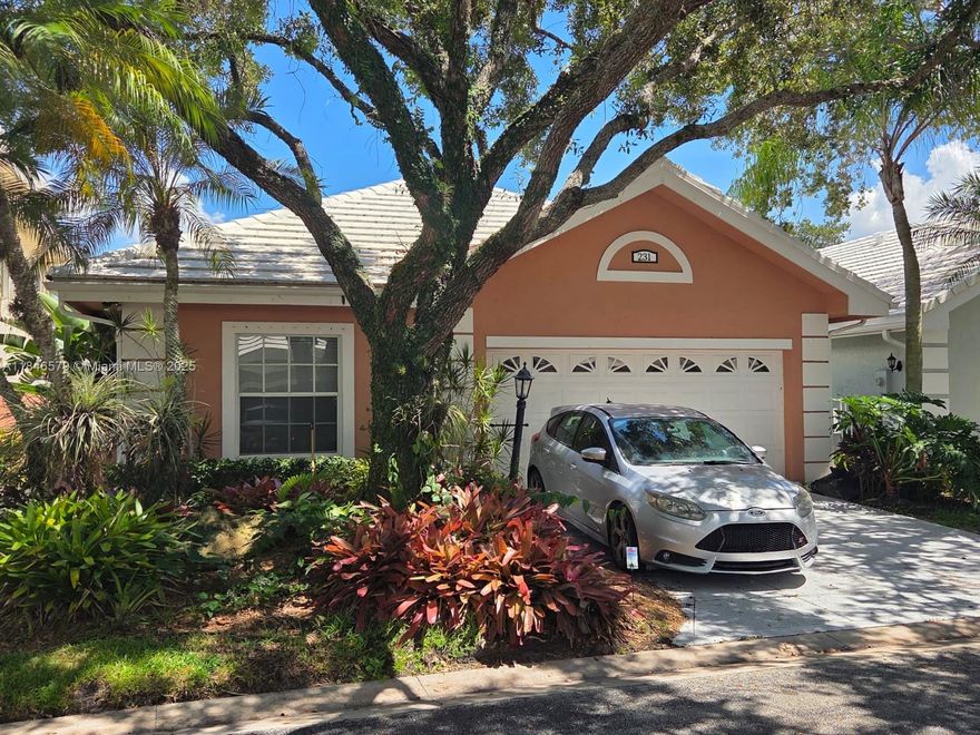 NEW TO THE MARKET 3/2 PONDVIEW HOME IN PRESTIGIOUS CANTERBURY SECTION OF PGA NATIONAL! VAULTED CEILINGS, LIGHT BRIGHT AND AIRY, STEPS AWAY FROM SATELLITE POOL. PEACEFUL & TRANQUIL SETTING ON BEAUTFUL TREE LINED STREET. HOME HAS BEEN UPDATED. GREAT ROOM HAS 2 SETS OF GLASS SLIDING DOORS TO TAKE IN THE WRAPAROUND SCREENED IN PATIO WITH POND VIEWS, PERFECT FOR WATCHING SUNSETS. WORLD REKNOWN PGA NATIONAL OFFERS MULTIPLE AMENTIES IN ADDITION TO TOP TIER GOLF WITH WALKING/JOGGING PATHS, PARK SETTINGS AND STATE OF THE ART CLUBHOUSE, SPA AND SO MUCH MORE! THIS ENDLESS VACATION HOME IN PARADISE IS WAITING FOR ITS BUYER!