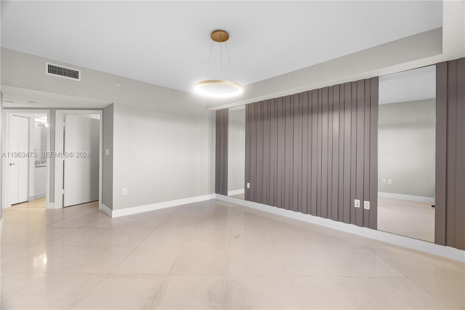 TURNBERRY VLG NO TOWER CO - Residential