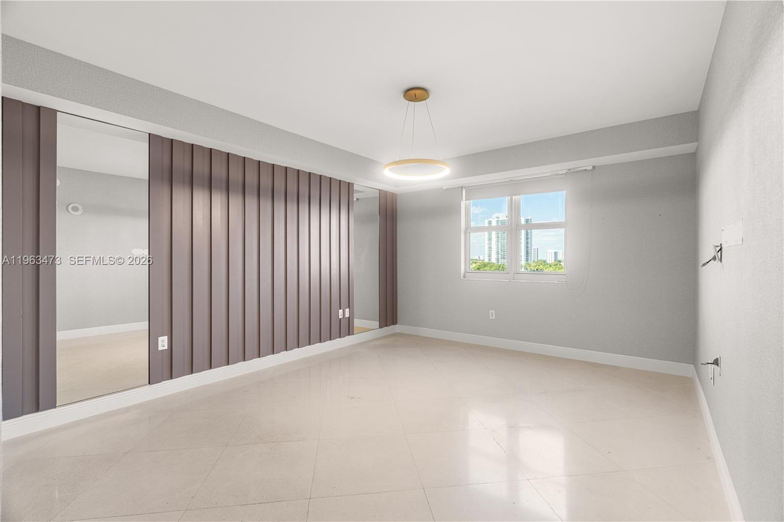 TURNBERRY VLG NO TOWER CO - Residential