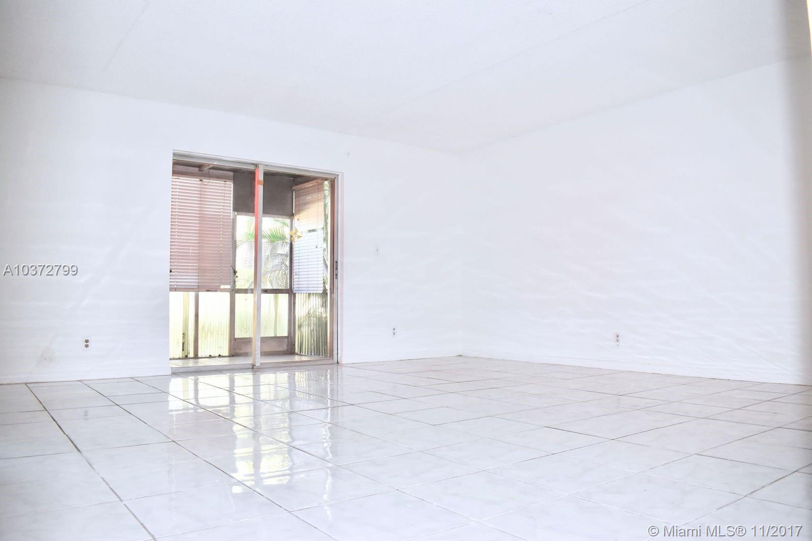 GARDENS AT LAUDERHILL CON - Residential