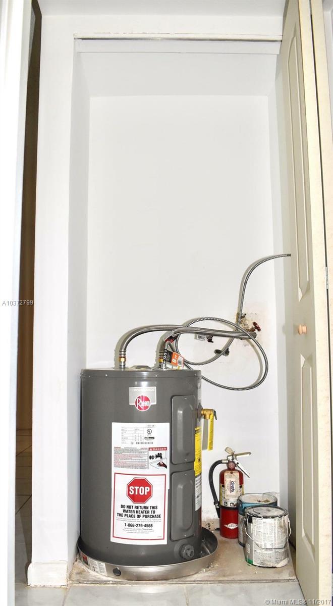 GARDENS AT LAUDERHILL CON - Residential