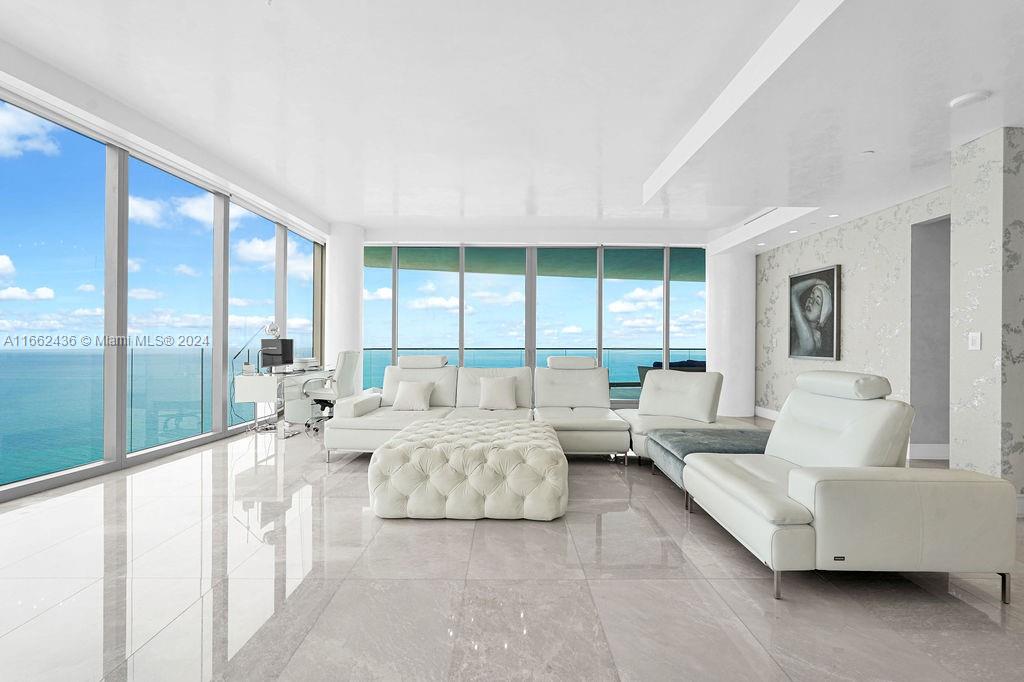 17901 Collins Ave 4005