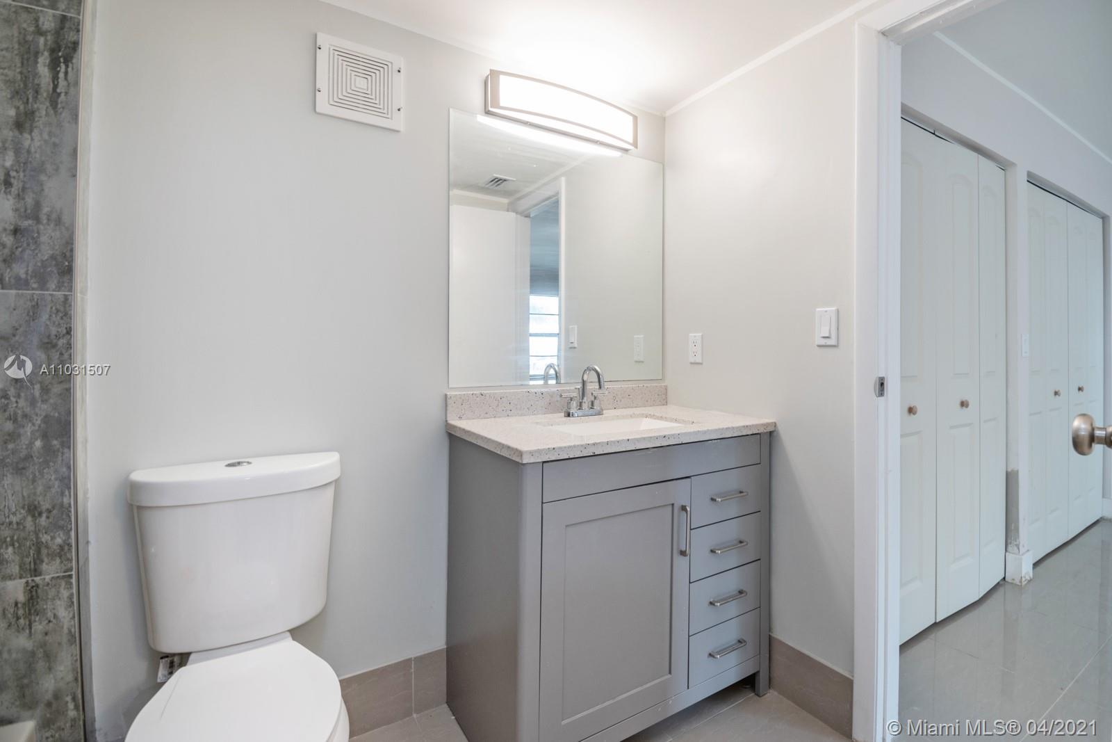 LAURELS AT MARGATE CONDO - Residential