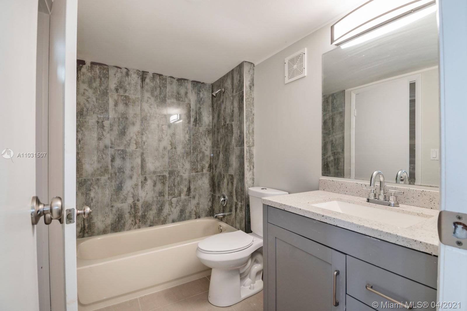 LAURELS AT MARGATE CONDO - Residential