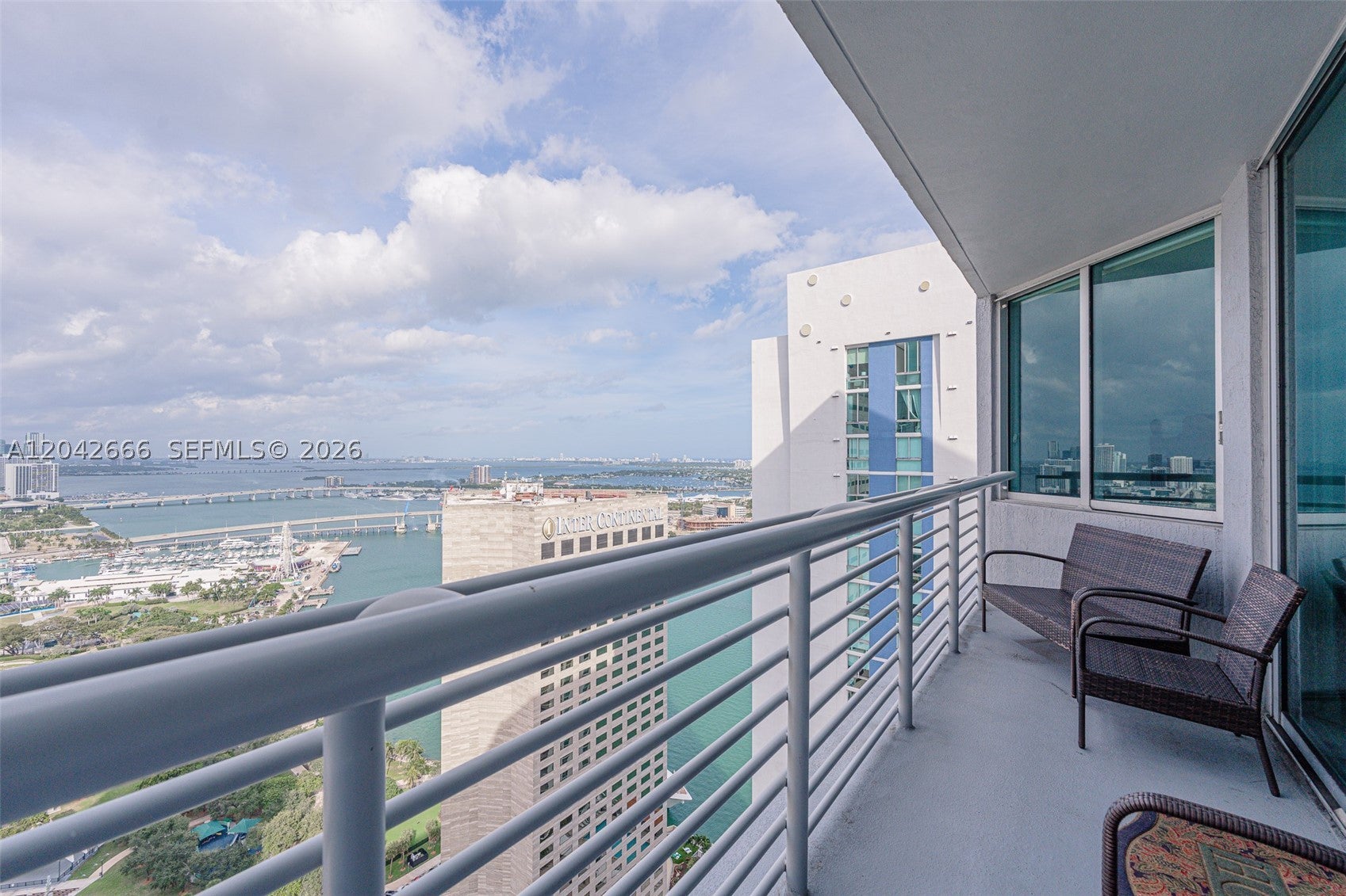 325 S BISCAYNE BLVD 4222
