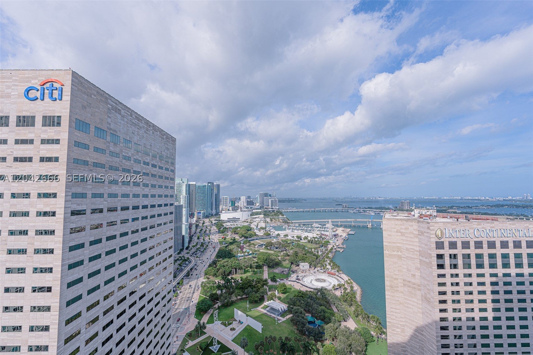 325 S BISCAYNE BLVD 4222