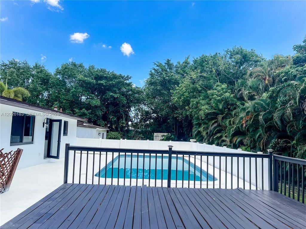 Photo of 12200 NW 20th Ct, Plantation, FL 33323 (MLS # A12026183)
