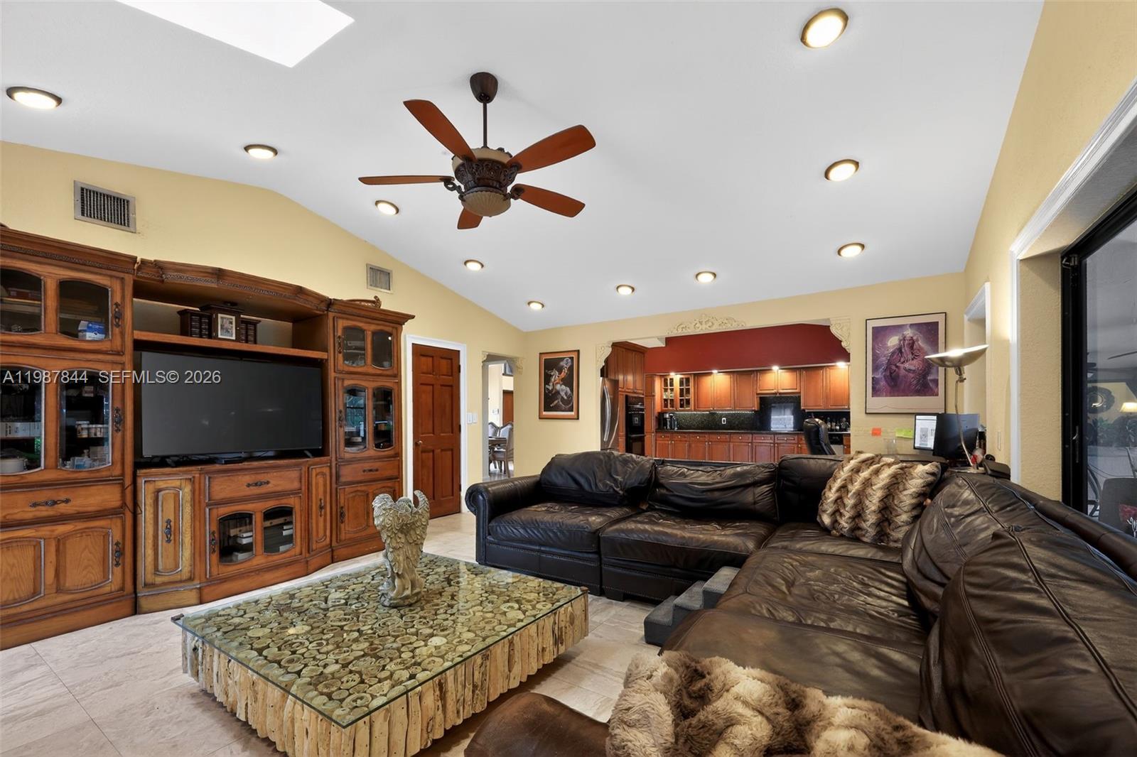 JACARANDA COUNTRY CLUB WE - Residential