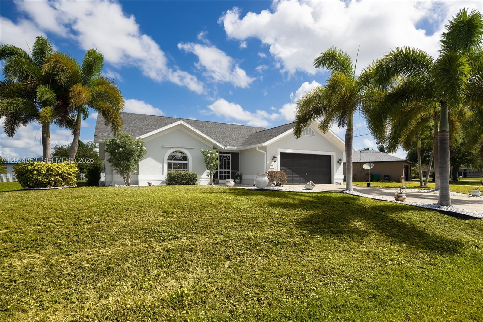 CAPE CORAL - Residential