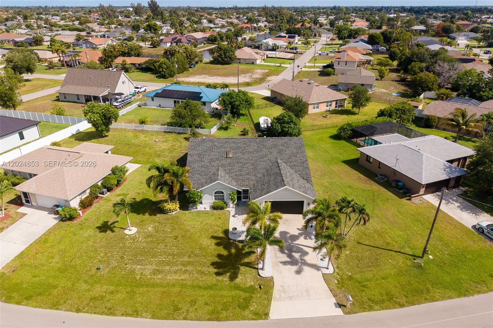 CAPE CORAL - Residential
